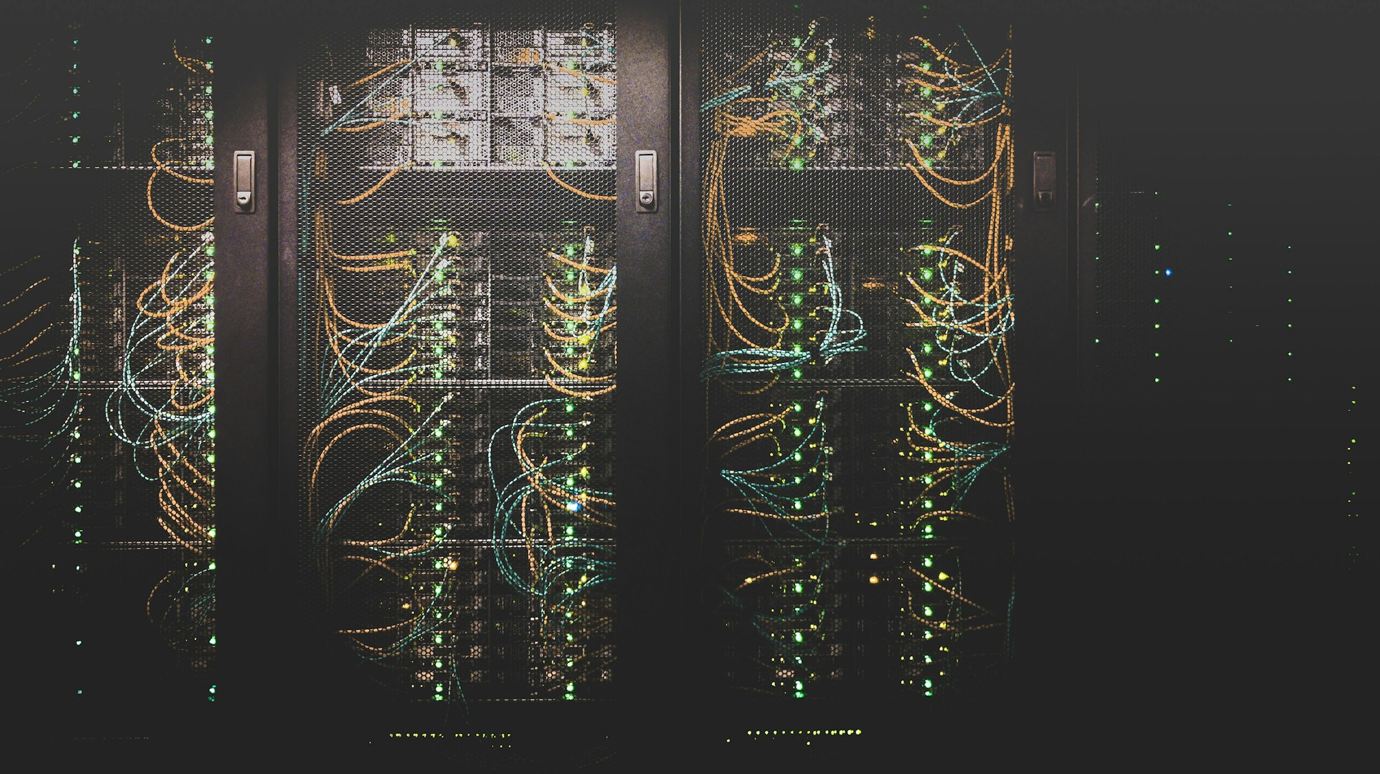Fast jede Praxis und jedes KMU hat eine Datensicherung, aber die wenigsten testen die Wiederherstellung. Warum erst der Restore-Test aus einem Backup echten Schutz macht.